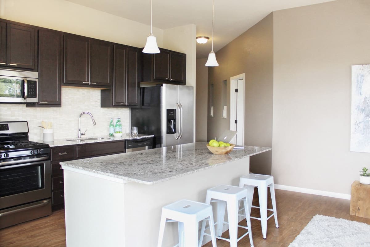 Apartments in MN Overlook on the Creek Photos